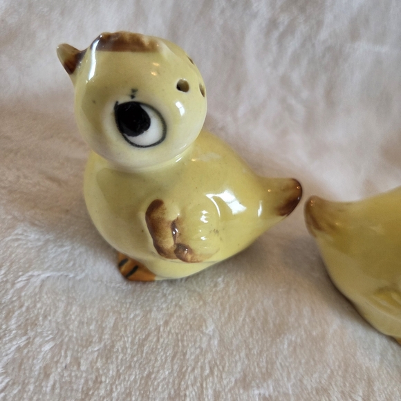 Vintage Chicks Salt & Pepper Shakers Easter - Picture 8 of 14